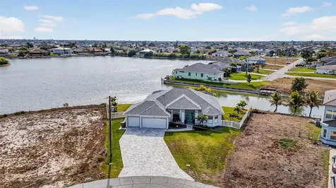 230 NE 18th Street Cape Coral FL 33909