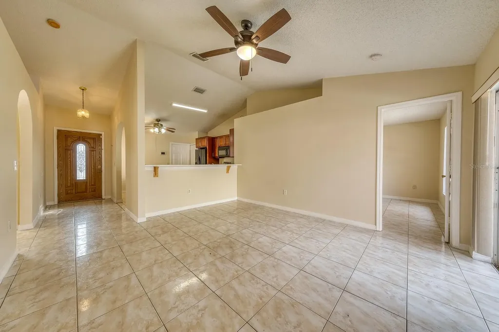 2912 Cialella Pass St Cloud FL 34771