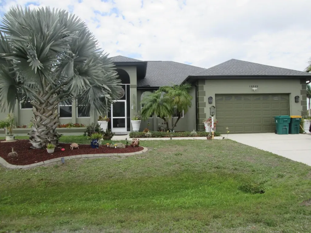 15352 Pottstown Avenue Port Charlotte FL 33981