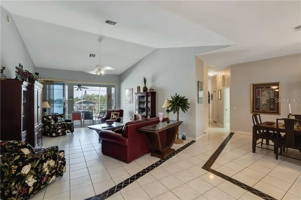 15352 Pottstown Avenue Port Charlotte FL 33981