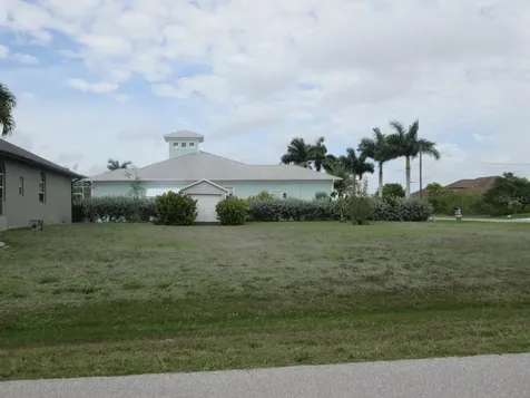 15352 Pottstown Avenue Port Charlotte FL 33981