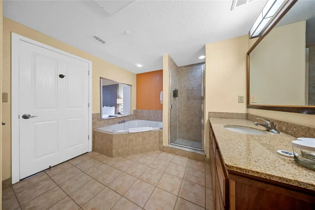 12527 Floridays Resort Drive Orlando FL 32821