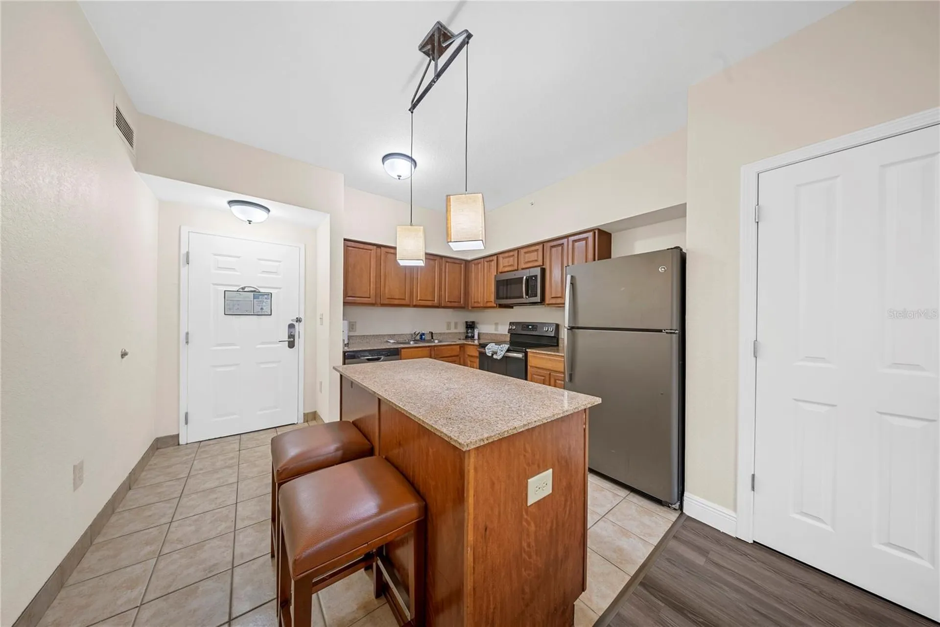 12527 Floridays Resort Drive Orlando FL 32821