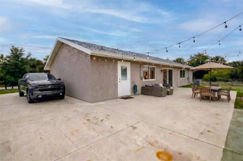 18310 Van Nuys Circle Port Charlotte FL 33948