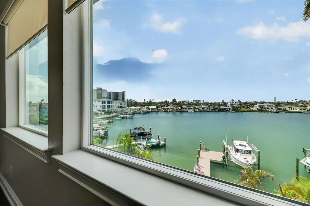 13 Treasure Lane Treasure Island FL 33706