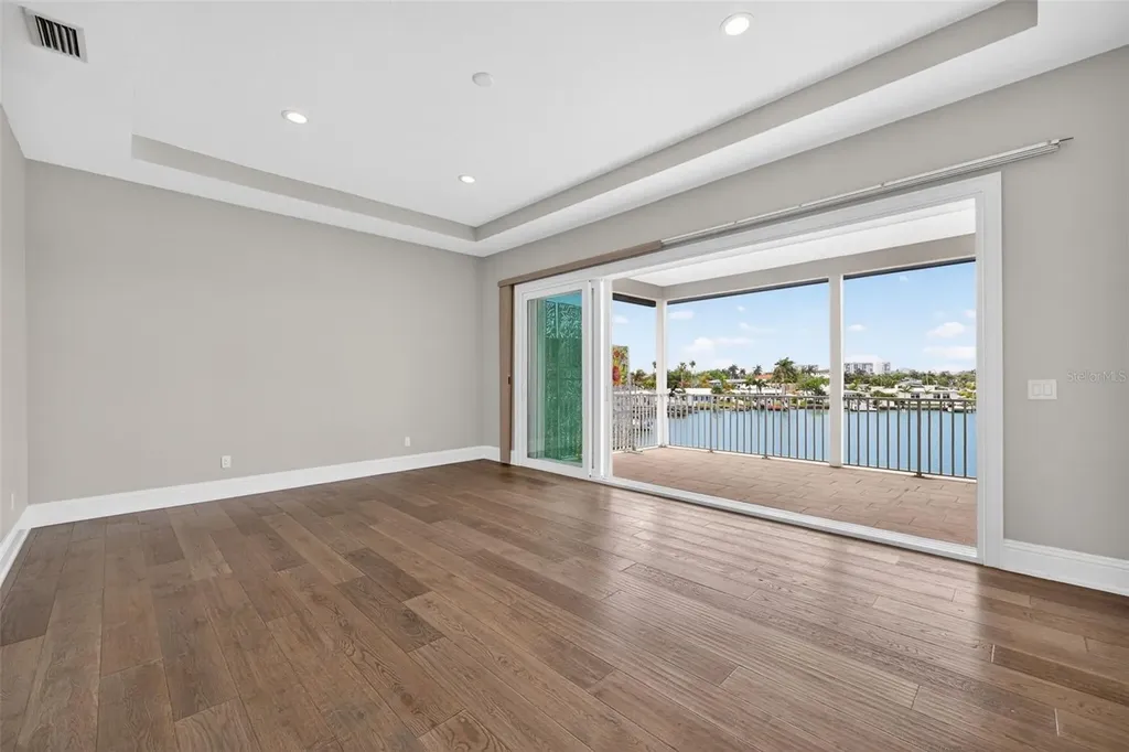 13 Treasure Lane Treasure Island FL 33706