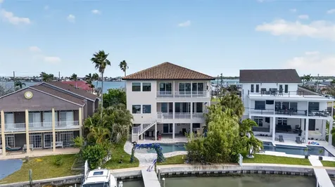 13 Treasure Lane Treasure Island FL 33706