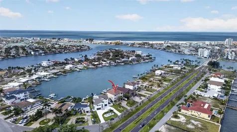 13 Treasure Lane Treasure Island FL 33706