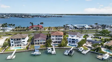 13 Treasure Lane Treasure Island FL 33706