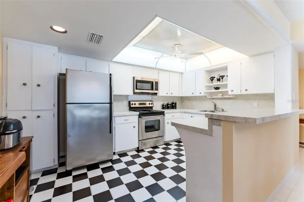1460 Gulf Boulevard Clearwater Beach FL 33767