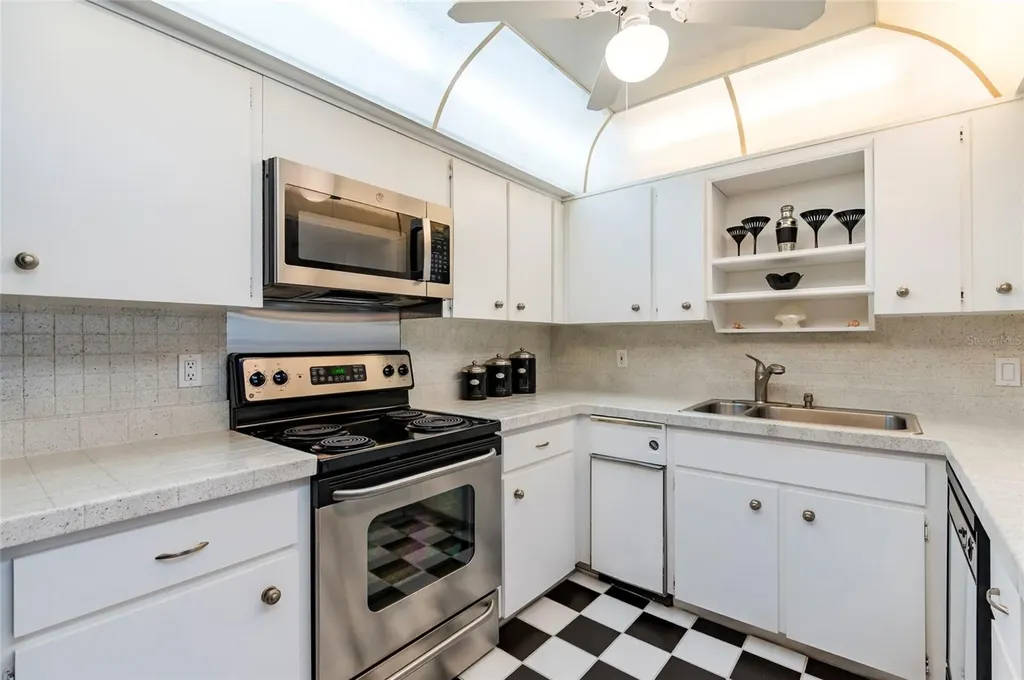 1460 Gulf Boulevard Clearwater Beach FL 33767