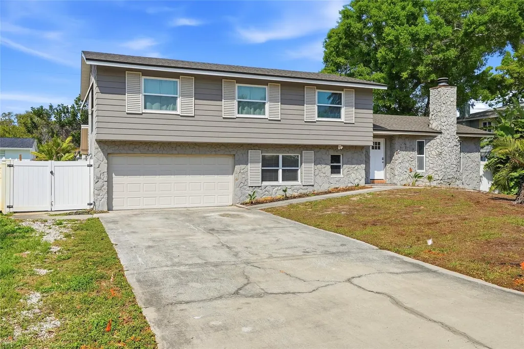 8580 139th Lane Seminole FL 33776