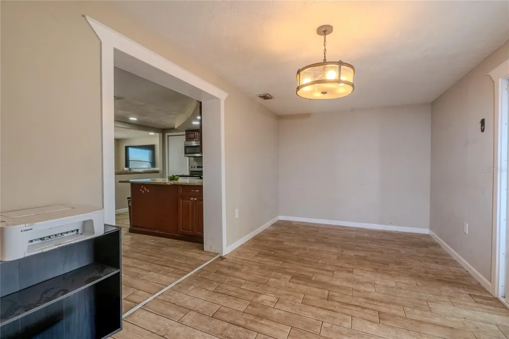 1050 Deal Lane Holiday FL 34691