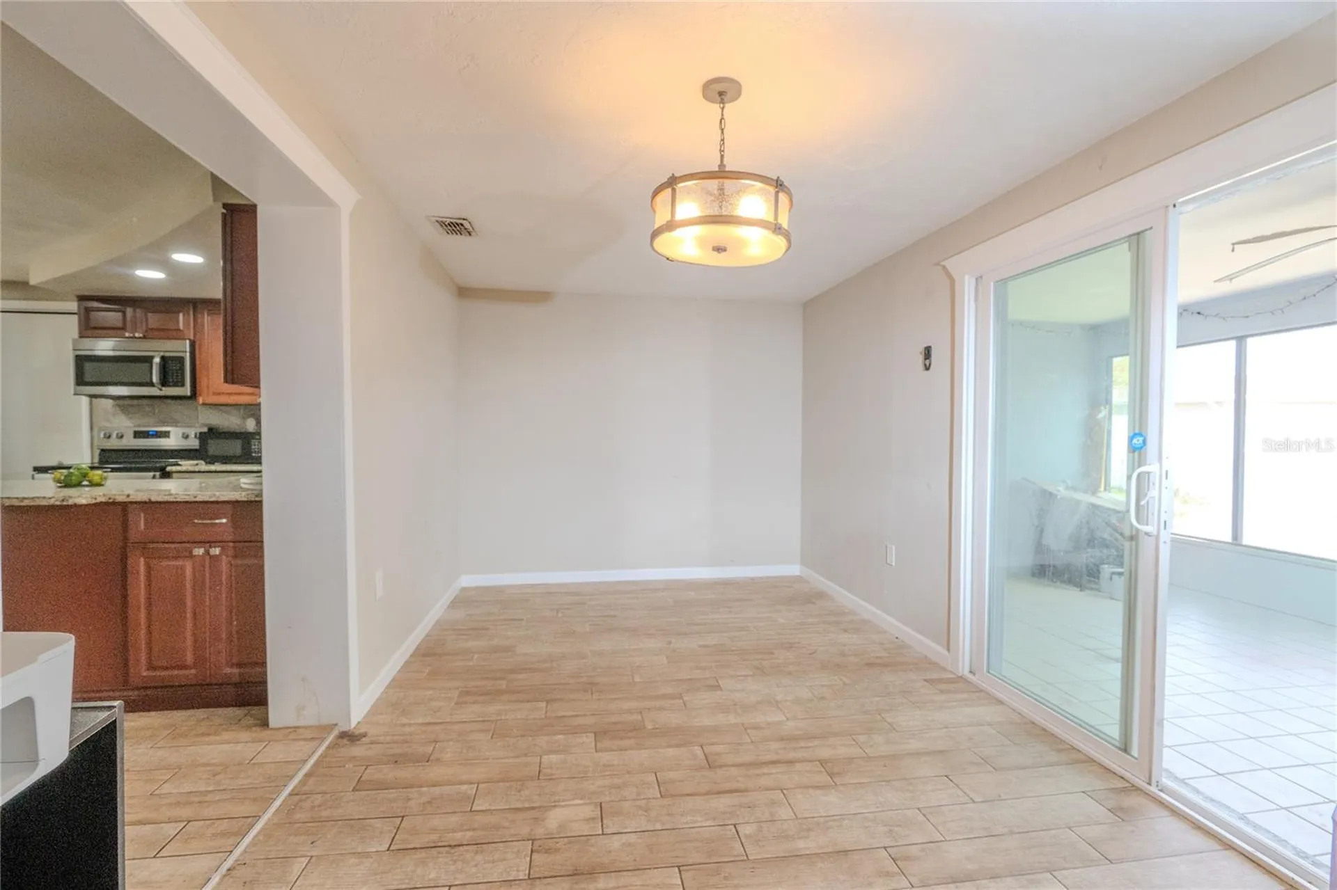 1050 Deal Lane Holiday FL 34691