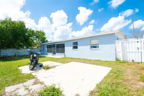 1050 Deal Lane Holiday FL 34691