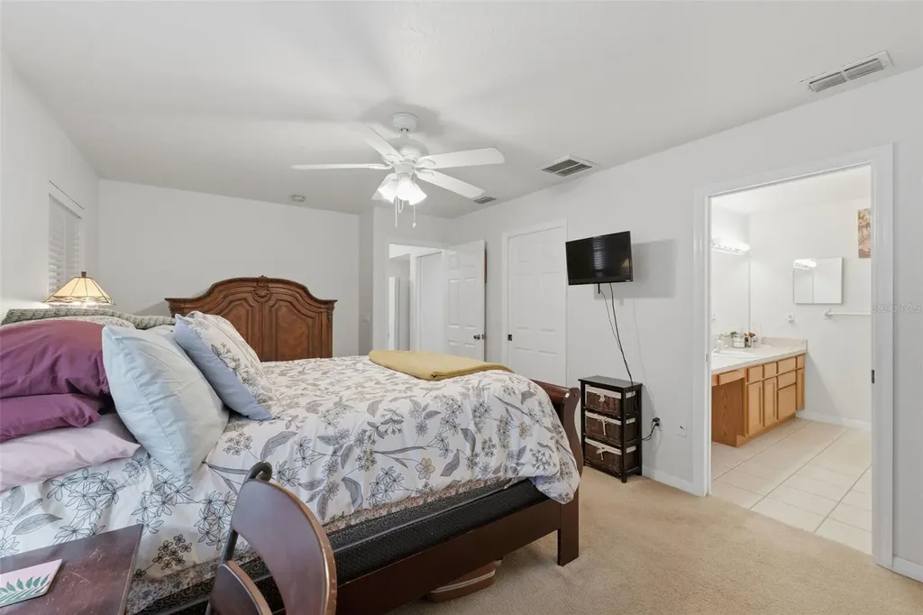 10294 Dotted Wren Avenue Weeki Wachee FL 34613