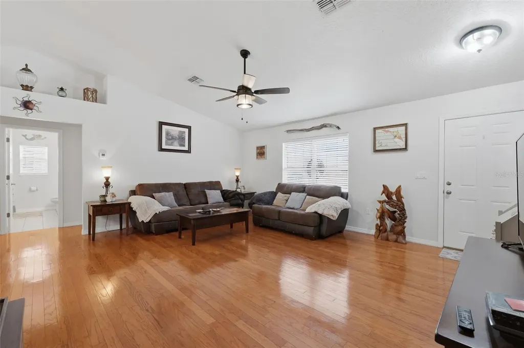 10294 Dotted Wren Avenue Weeki Wachee FL 34613