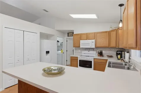 10294 Dotted Wren Avenue Weeki Wachee FL 34613