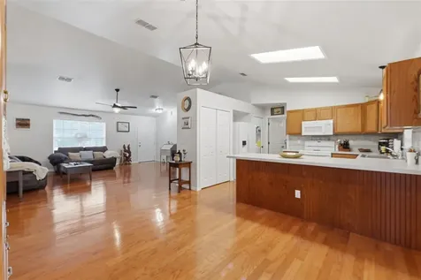 10294 Dotted Wren Avenue Weeki Wachee FL 34613