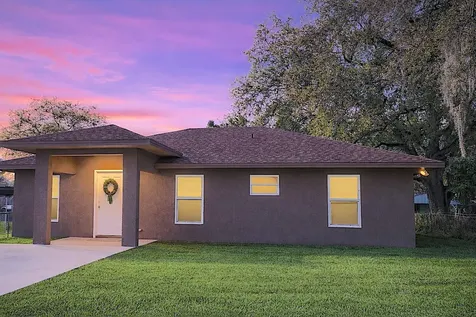 1662 NW 7th Street Okeechobee FL 34972
