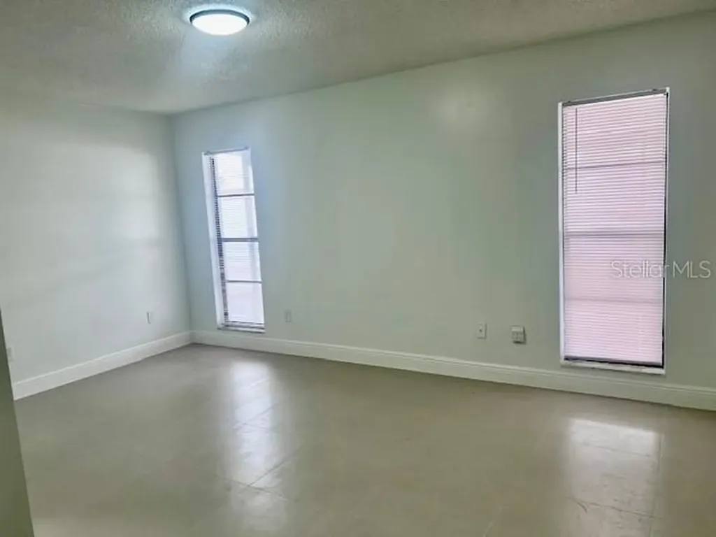 325 Lariat Lane Kissimmee FL 34743