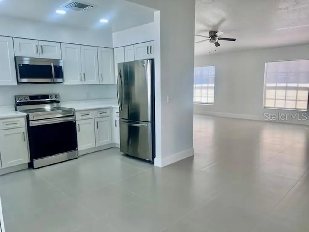 325 Lariat Lane Kissimmee FL 34743