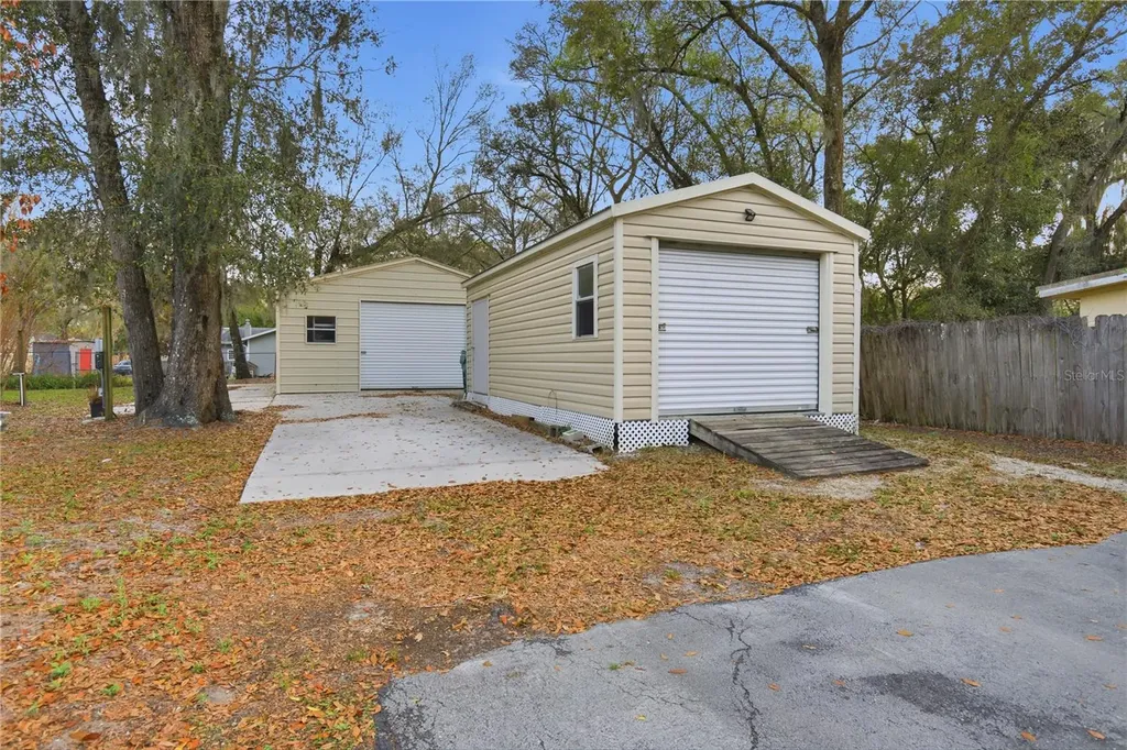 1120 E Minnesota Avenue Deland FL 32724