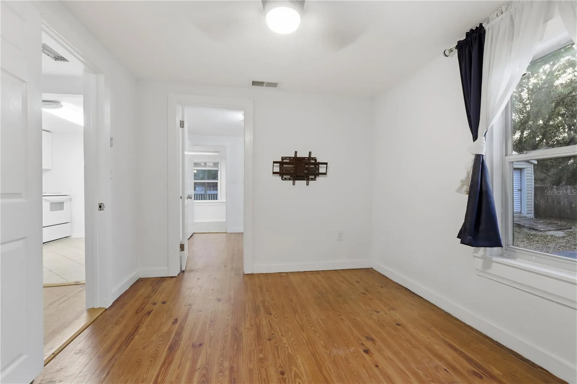 1120 E Minnesota Avenue Deland FL 32724