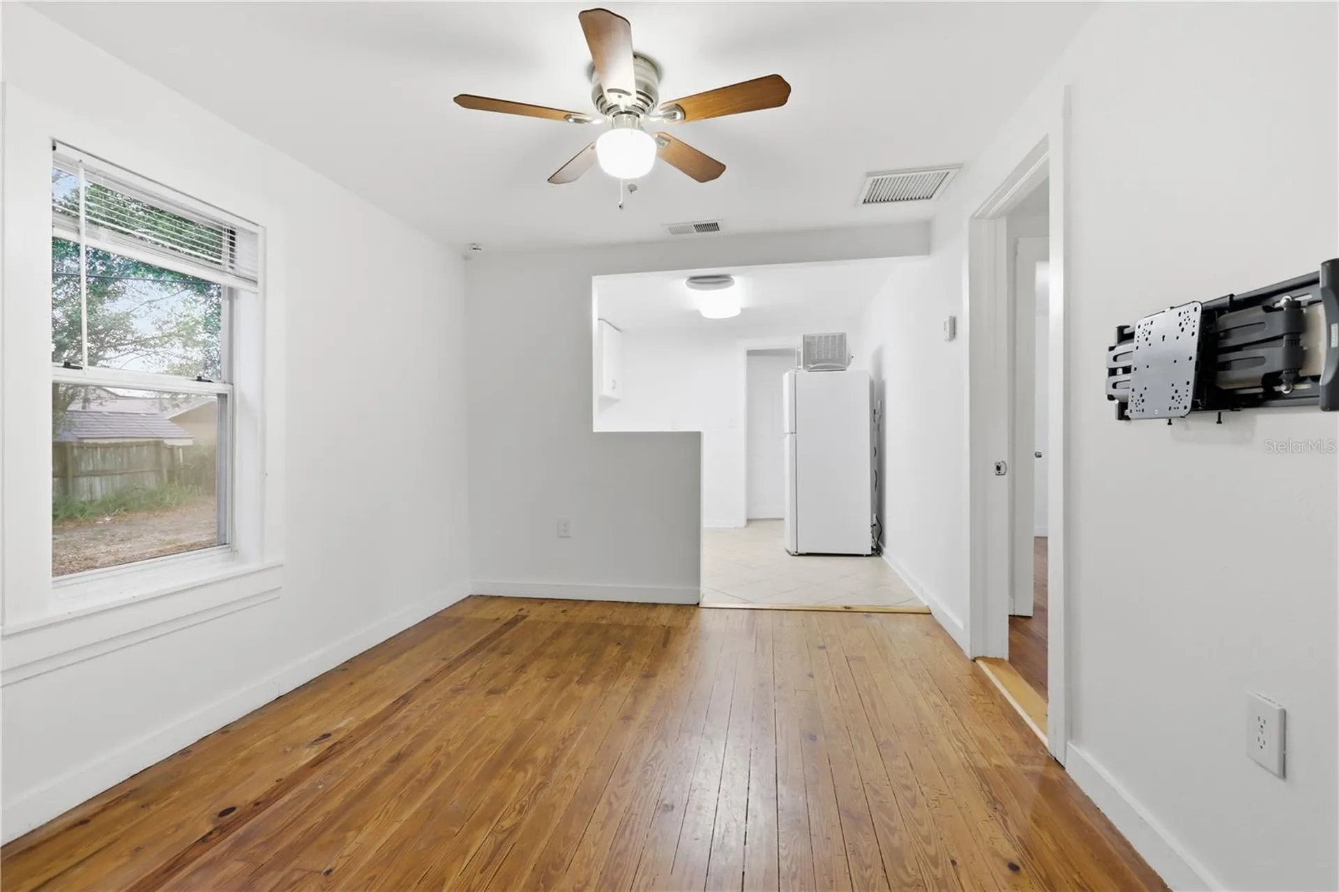 1120 E Minnesota Avenue Deland FL 32724
