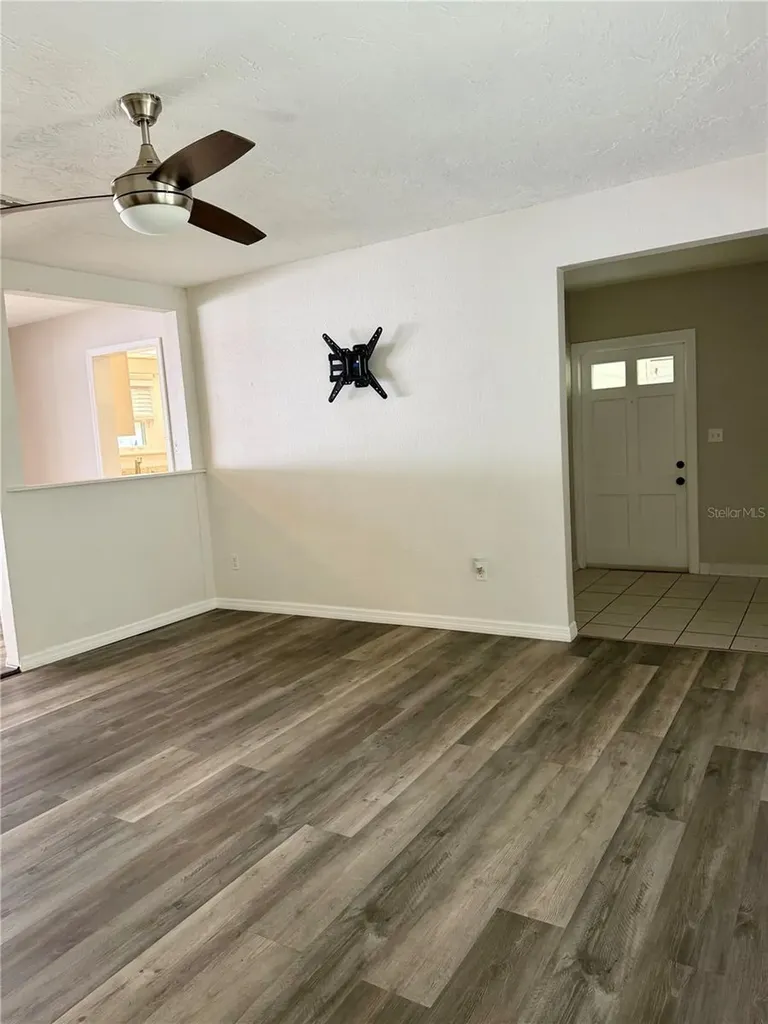 2419 Wells Avenue Sarasota FL 34232