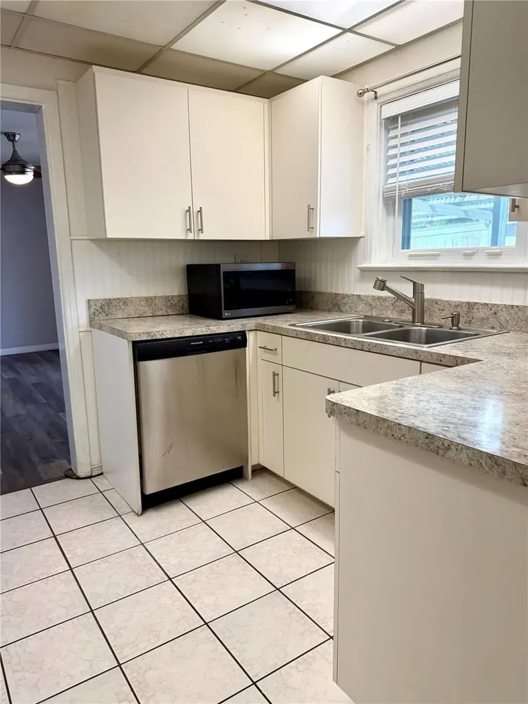 2419 Wells Avenue Sarasota FL 34232
