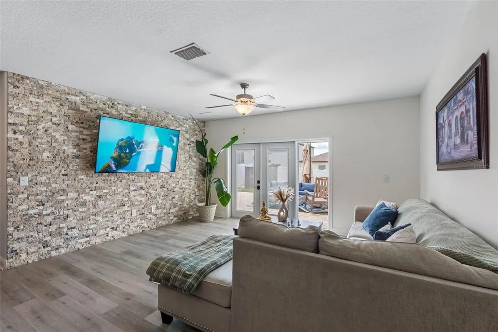 10369 Blue Plume Court Riverview FL 33578