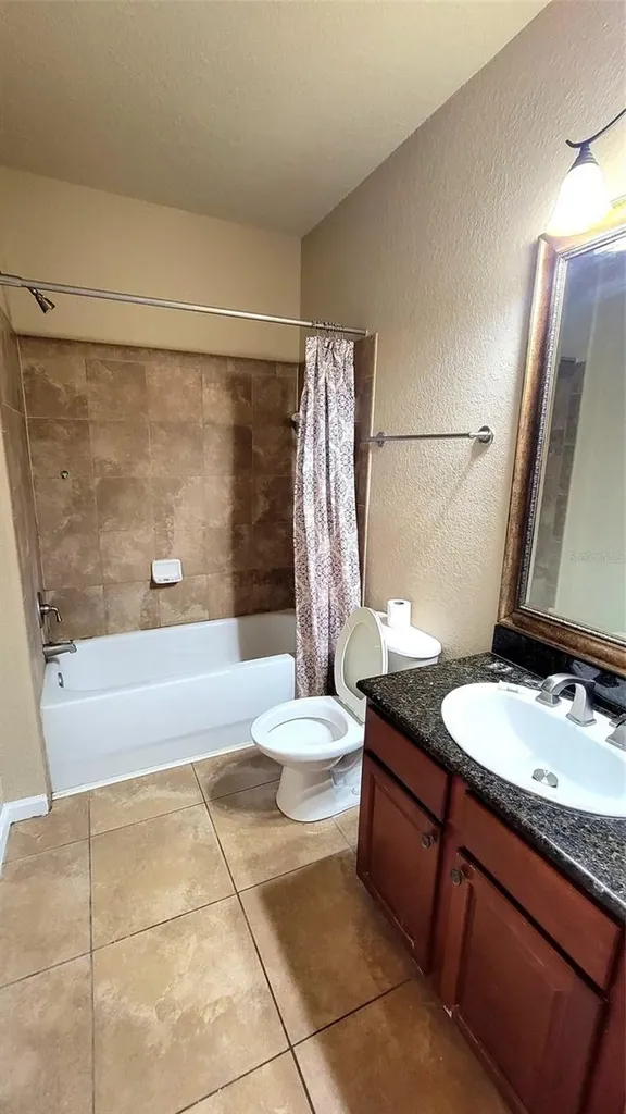 914 Charo Parkway Davenport FL 33897