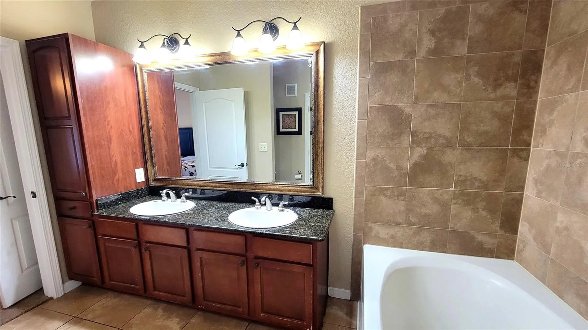 914 Charo Parkway Davenport FL 33897