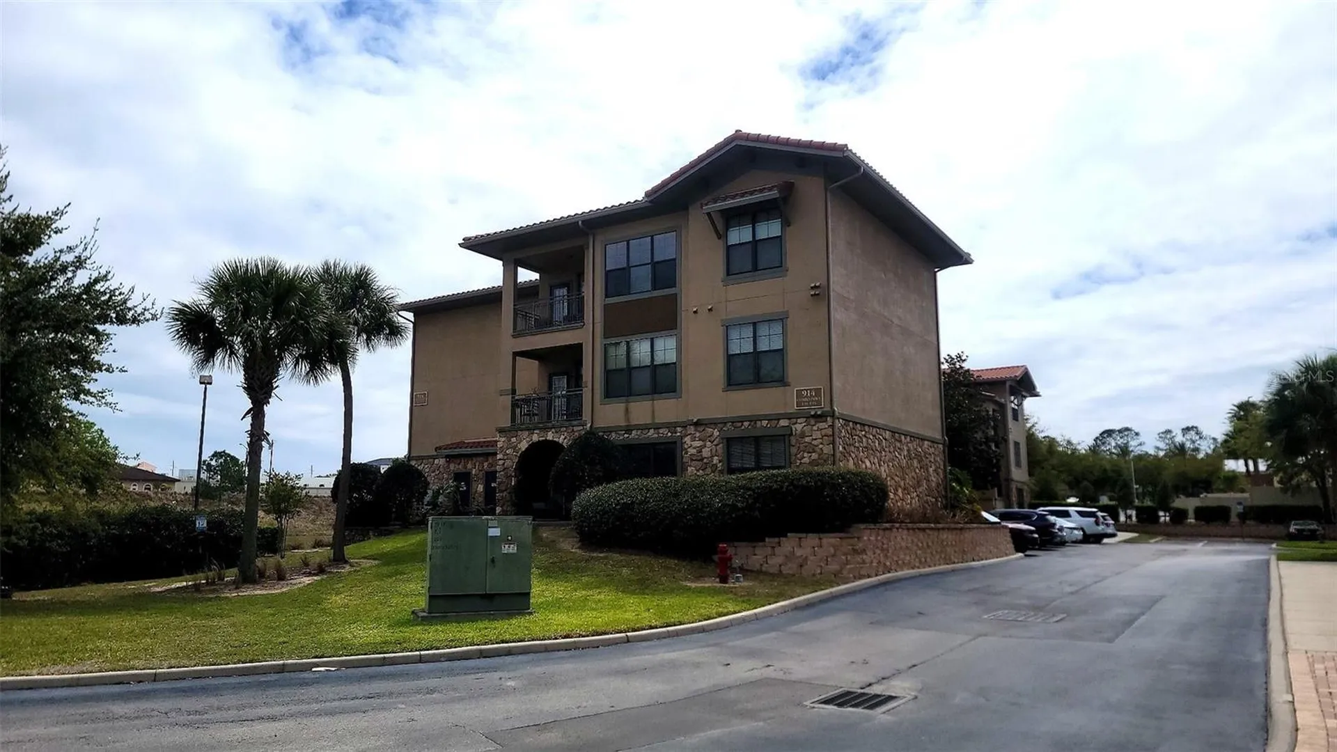 914 Charo Parkway Davenport FL 33897