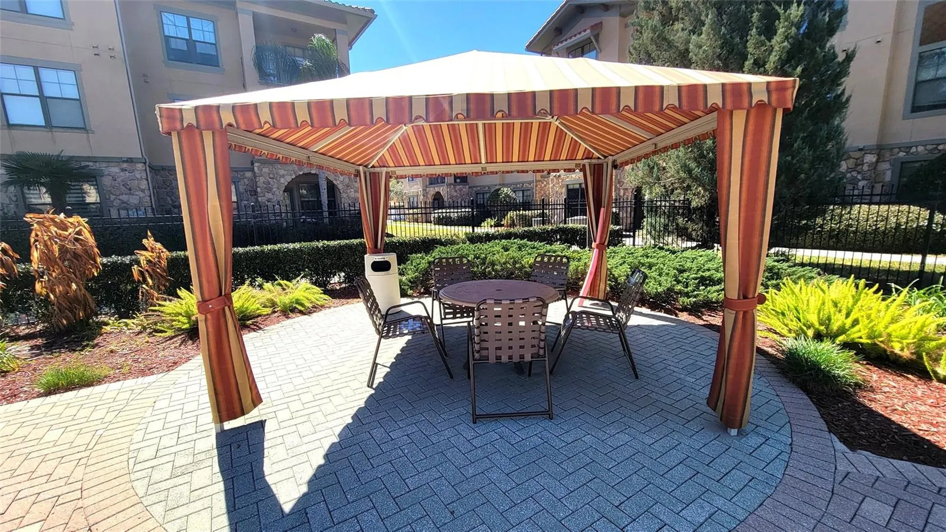 914 Charo Parkway Davenport FL 33897
