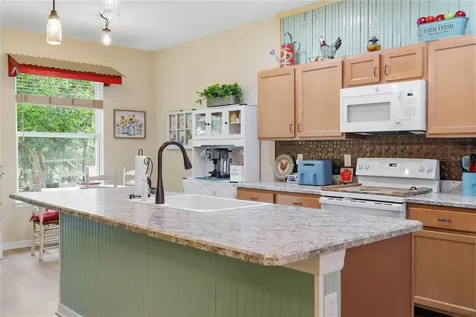 2200 N Clara Avenue Deland FL 32720
