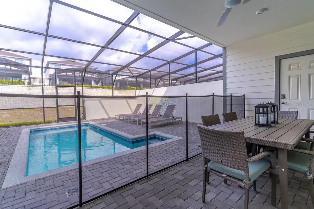 886 Paradise Drive Davenport FL 33897