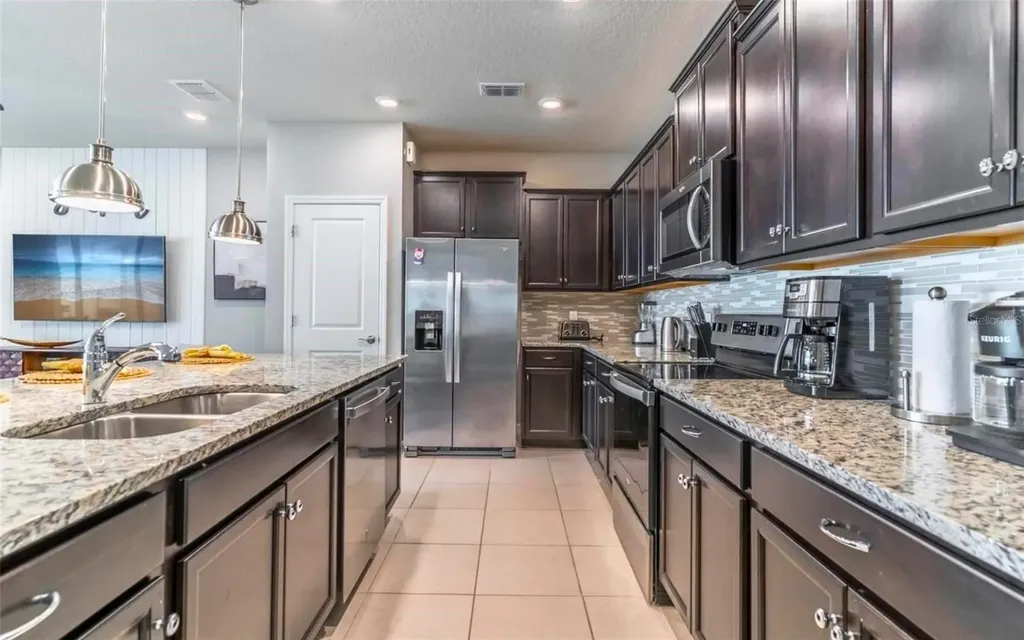 886 Paradise Drive Davenport FL 33897