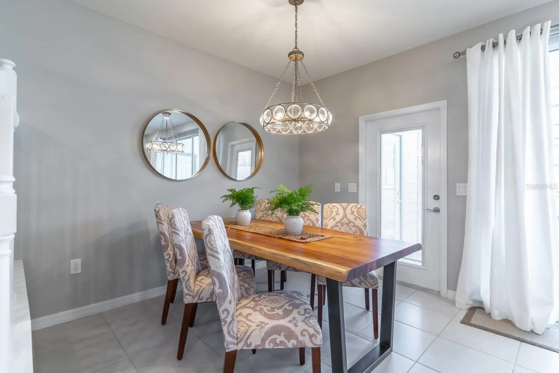 886 Paradise Drive Davenport FL 33897