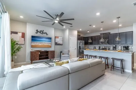 886 Paradise Drive Davenport FL 33897