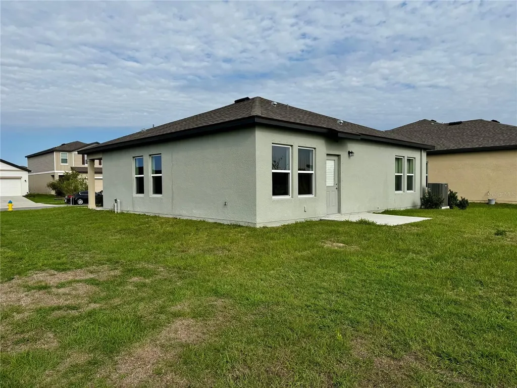 927 Kelly Fern Loop Ruskin FL 33570