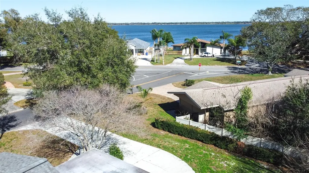 1231 Greenview Drive Lakeland FL 33805