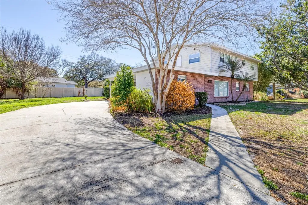 1231 Greenview Drive Lakeland FL 33805
