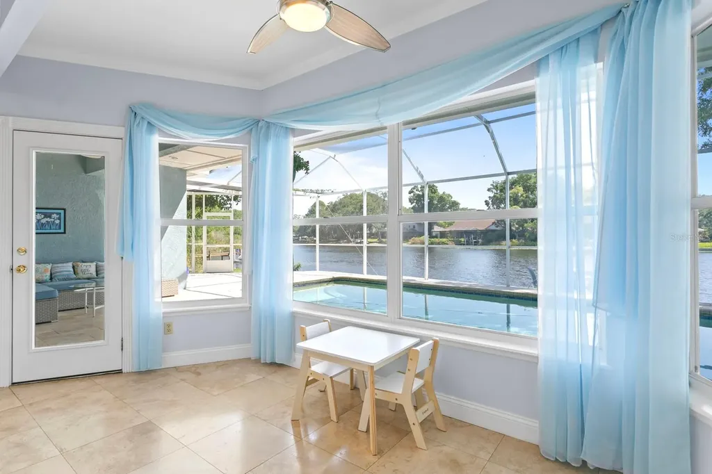 13548 Lake Magdalene Drive Tampa FL 33613