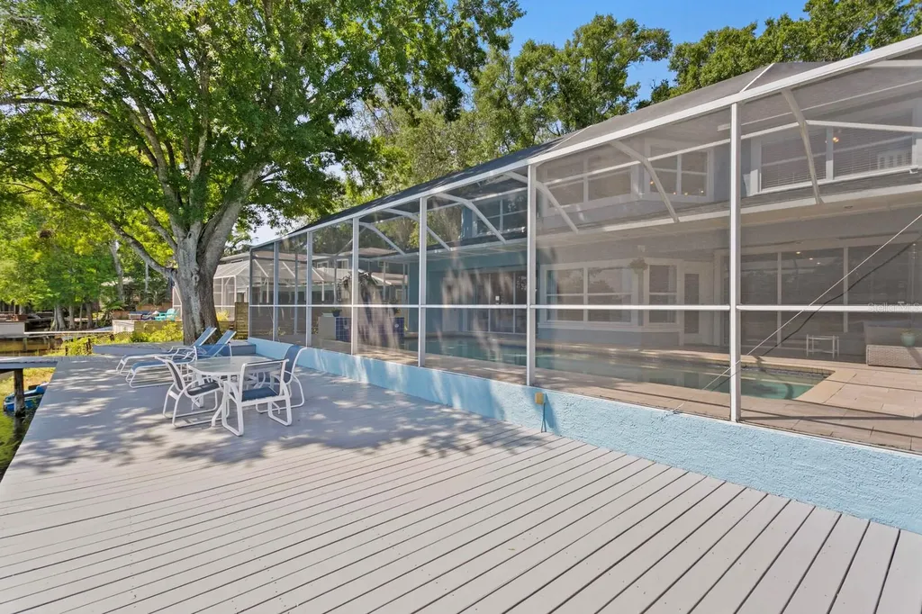 13548 Lake Magdalene Drive Tampa FL 33613