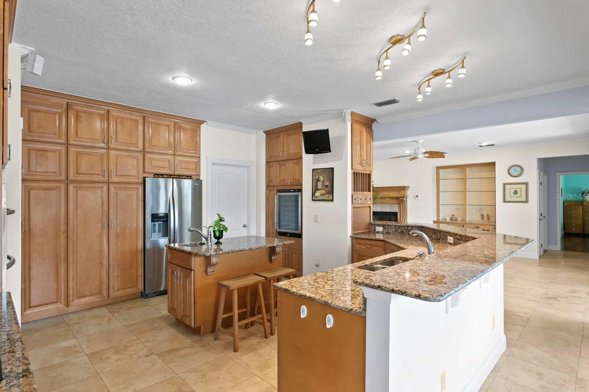 13548 Lake Magdalene Drive Tampa FL 33613