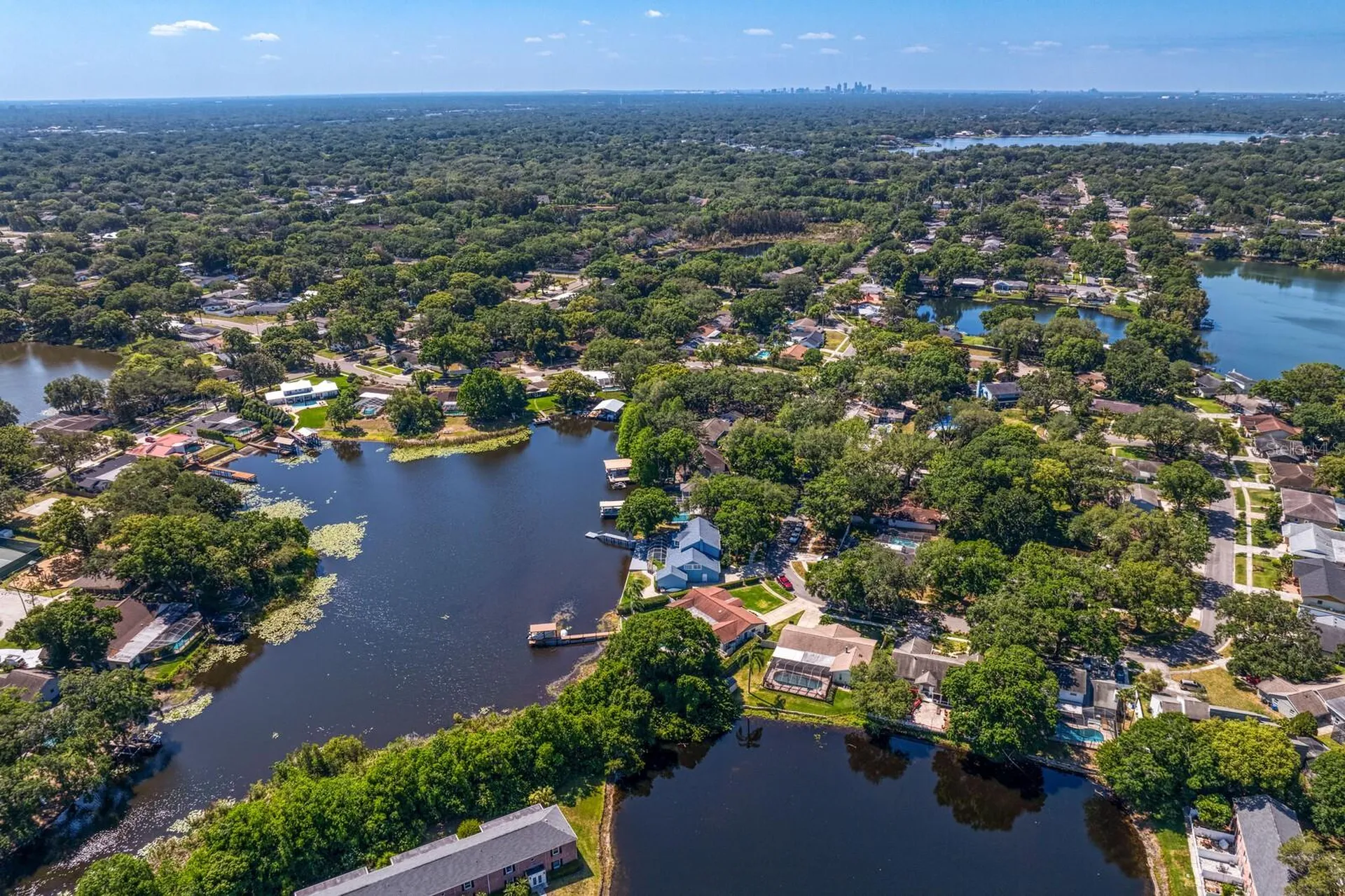 13548 Lake Magdalene Drive Tampa FL 33613