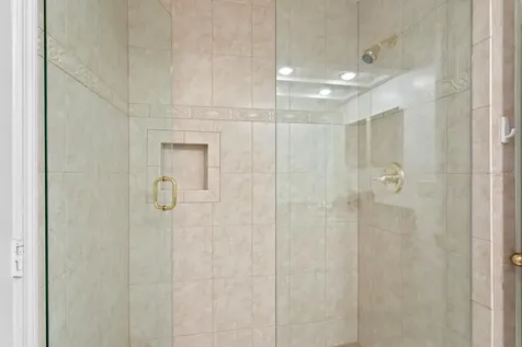 13548 Lake Magdalene Drive Tampa FL 33613