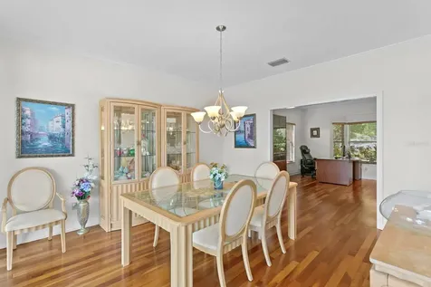 13548 Lake Magdalene Drive Tampa FL 33613